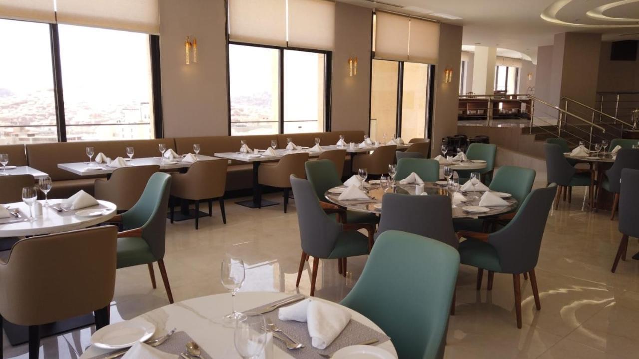 H Luxury Hotel Wadi Musa Exterior photo