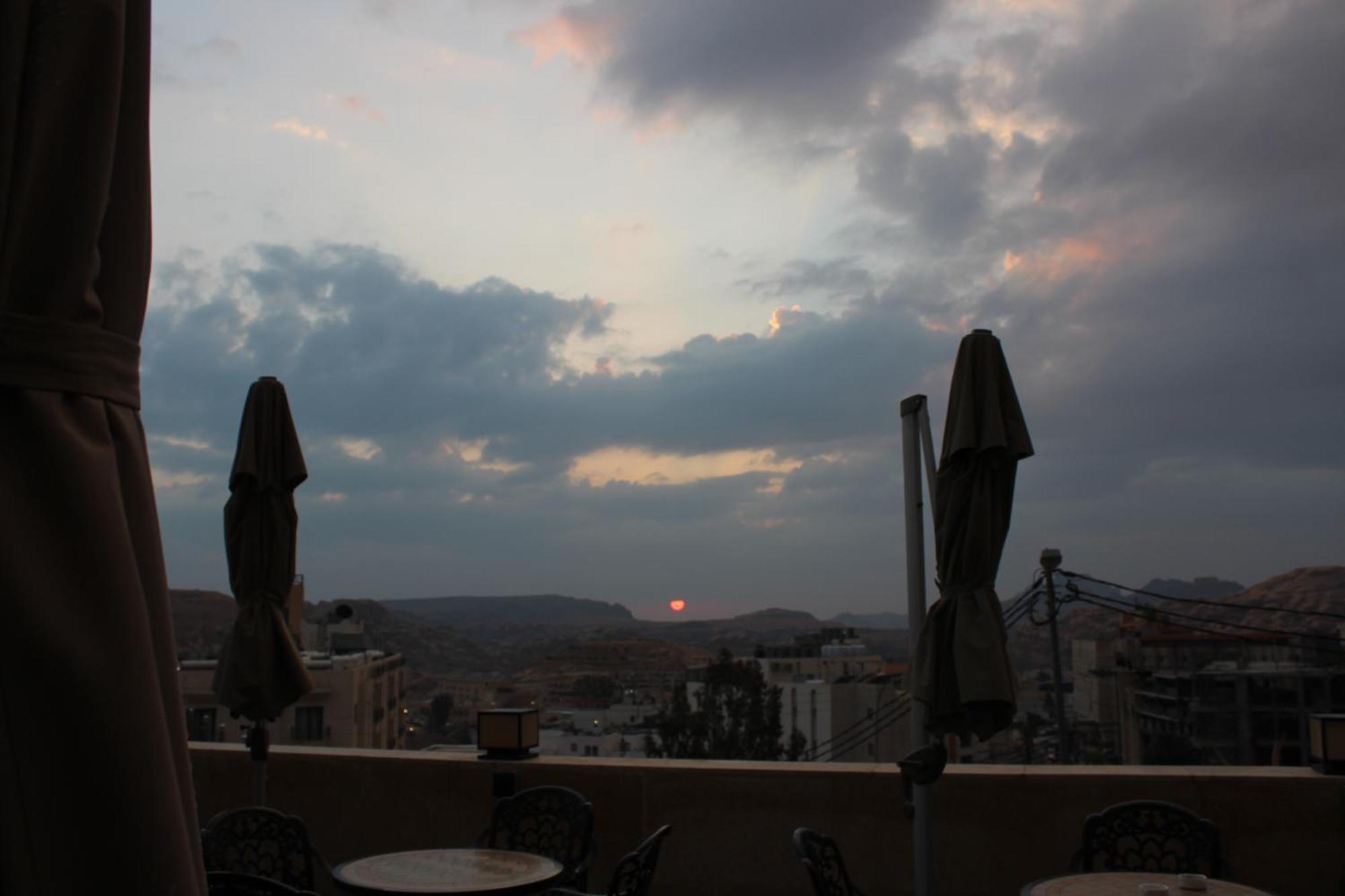 H Luxury Hotel Wadi Musa Exterior photo